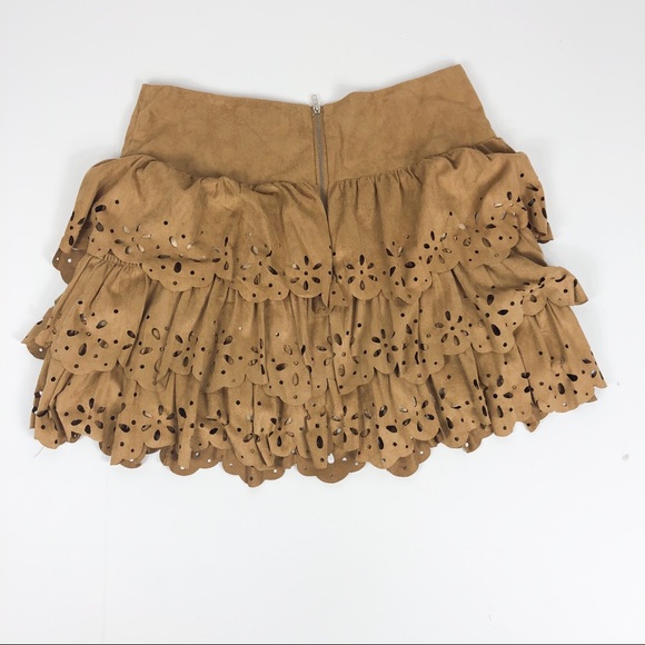 ModCloth | Ryu Suede Mini Skirt - Picture 2 of 5